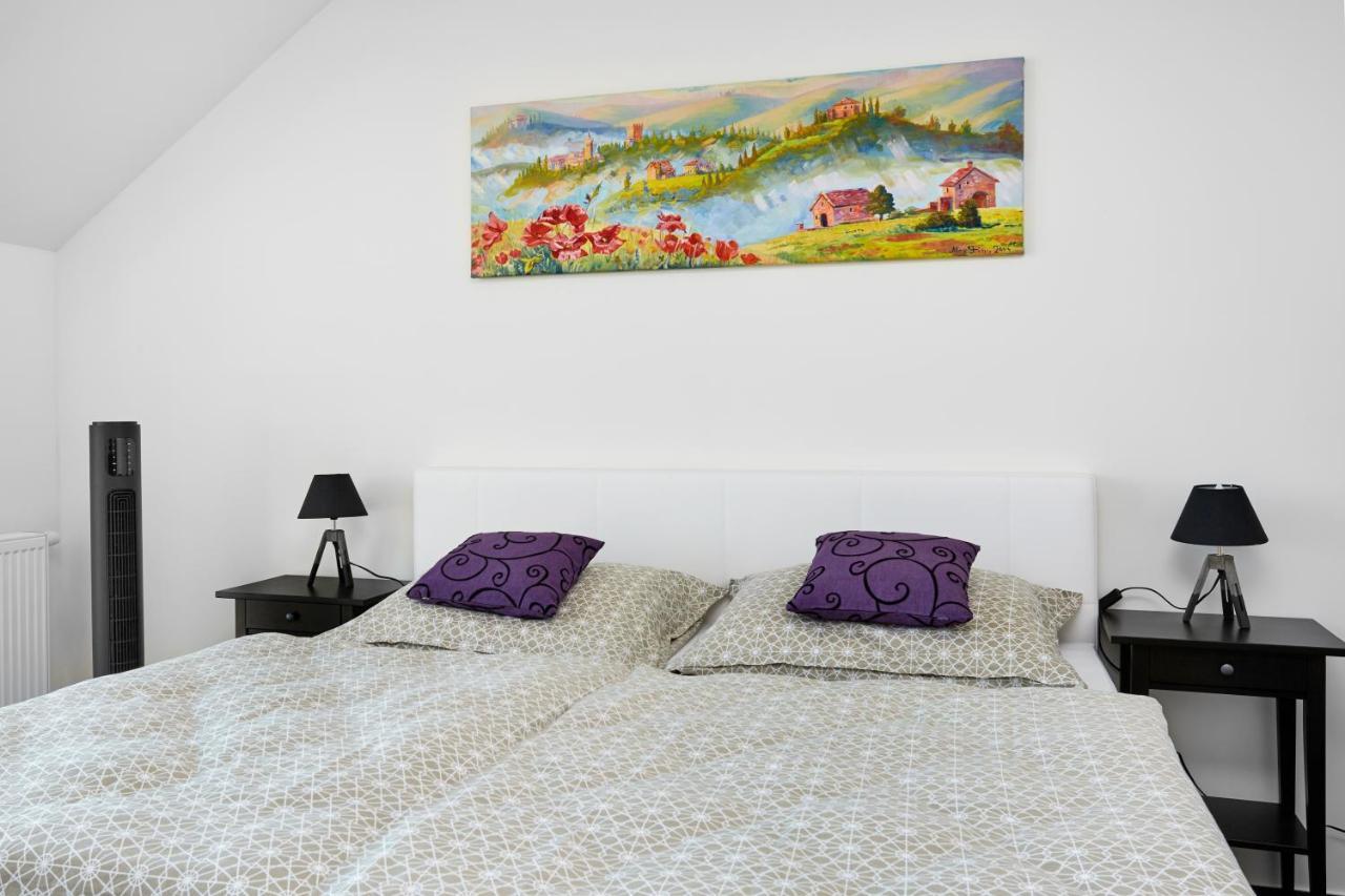 Bilichov Hotel Екстериор снимка